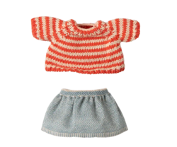 Maileg - Knitted Sweater & Skirt, Big Sister Mouse - Pre-order - expected in stock 03/10/2025