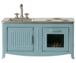 Metalkøkken til Maileg mus med ovn, vask og nybagt brød