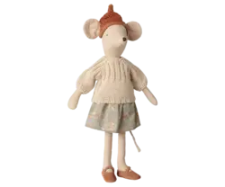 Maileg - Mouse medium - with skirt and sweater - 2026 - Pre-order - Expected in stock 7/11-2026