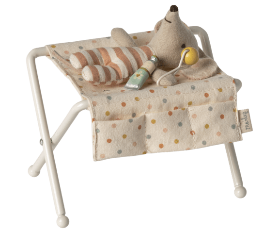 Maileg - Changing table, Baby mouse - Off-white