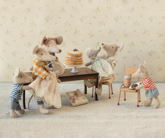 Maileg - Baby Mouse in a Christening Gown, Available in the colors pink and light blue - 2026