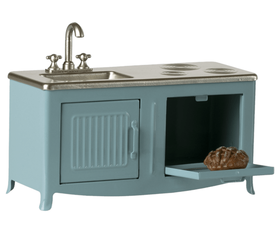 Metalkøkken til Maileg mus med ovn, vask og nybagt brød