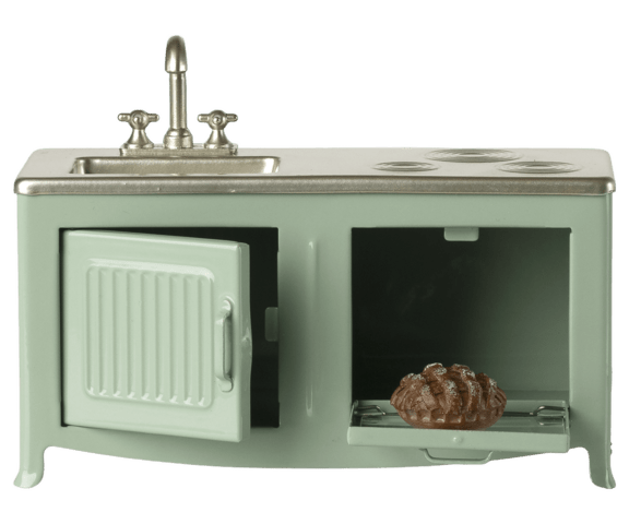 Metalkøkken til Maileg mus med ovn, vask og nybagt brød