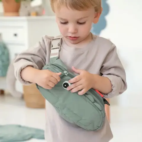 Done By Deer - Quilted cross-over children's bag - Croco - Choose between green and powder
