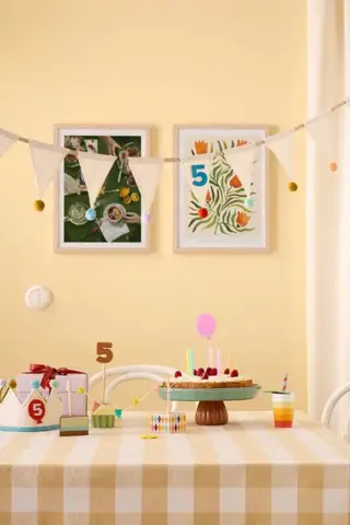 Kids Concept - Birthday garland