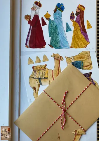 Tall Hat Tales - The Three Wise Men paper cut