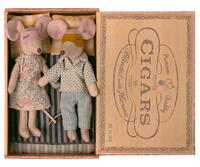 Maileg - Mum and Dad mice in cigarbox