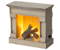 Maileg - Fireplace - Off  white - Expected delivery from 15/3-2022