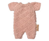 Maileg - Strikket dragt, Micro, Vælg mellem Rosa eller blå - 2025 - Forudbestilling - forventes på lager fra 15/10/25