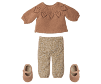 Maileg - Bukser og strikket sweater, Størrelse 3 - Vintage Puder - 2026 - Forventet leveringsdato: 10/11-26